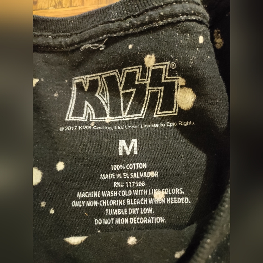 2017 KISS Mens MEDIUM Short Sleeve Black and White Shirt Acid Wash Tie Dye Retro - Picture 2 of 5